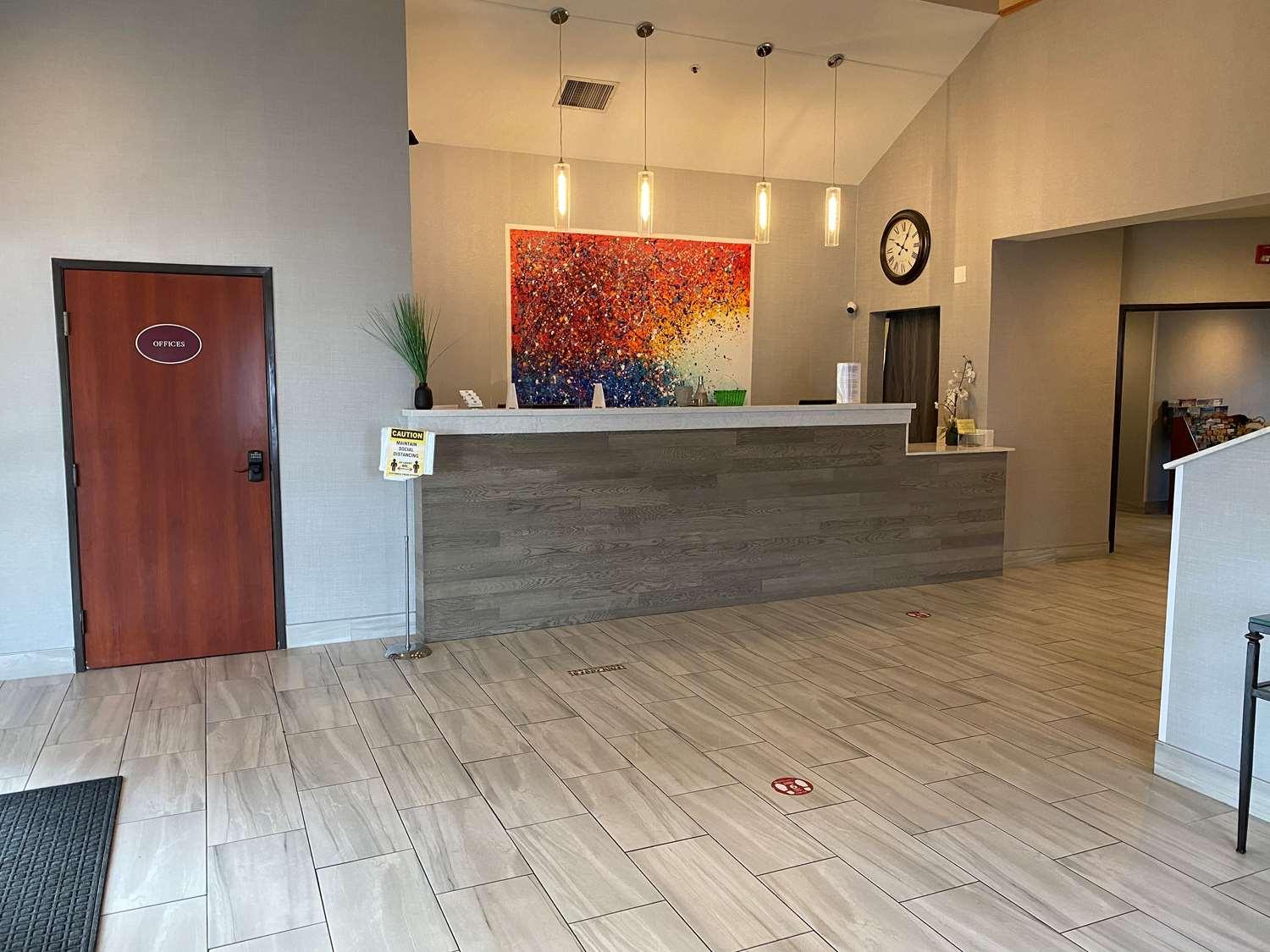 Days Inn By Wyndham Portland East Exterior photo